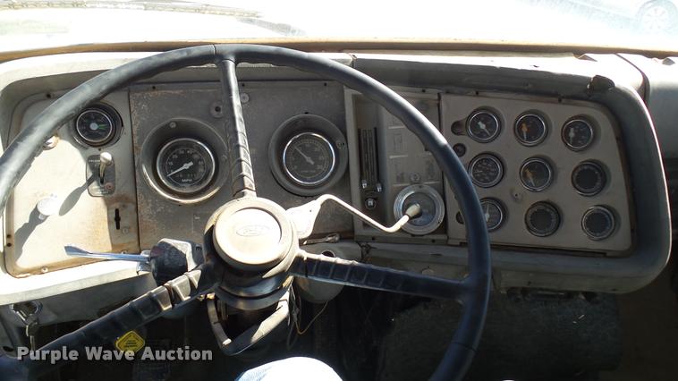 image for item CB9563 1971 Ford 9000 dump truck