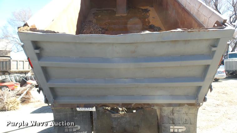 image for item CB9563 1971 Ford 9000 dump truck