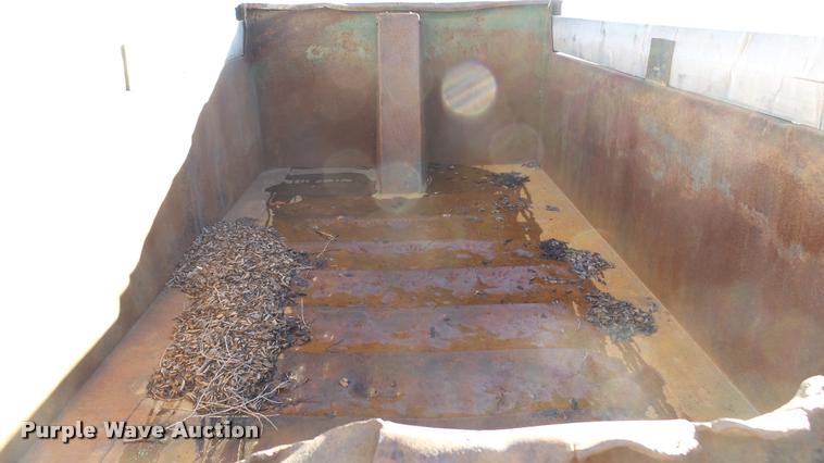 image for item CB9563 1971 Ford 9000 dump truck