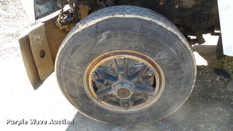 image for item CB9563 1971 Ford 9000 dump truck