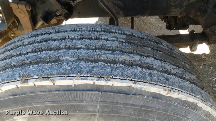 image for item CB9563 1971 Ford 9000 dump truck