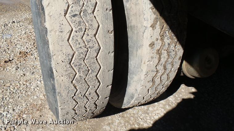 image for item CB9563 1971 Ford 9000 dump truck