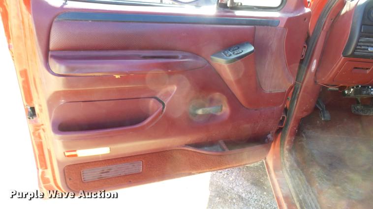 image for item CB9564 1996 Ford F250 SuperCab pickup truck