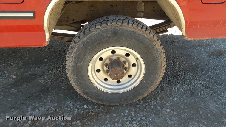 image for item CB9564 1996 Ford F250 SuperCab pickup truck