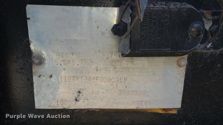 image for item CB9565 1985 Eager Beaver Trailers tilt deck equipment trailer