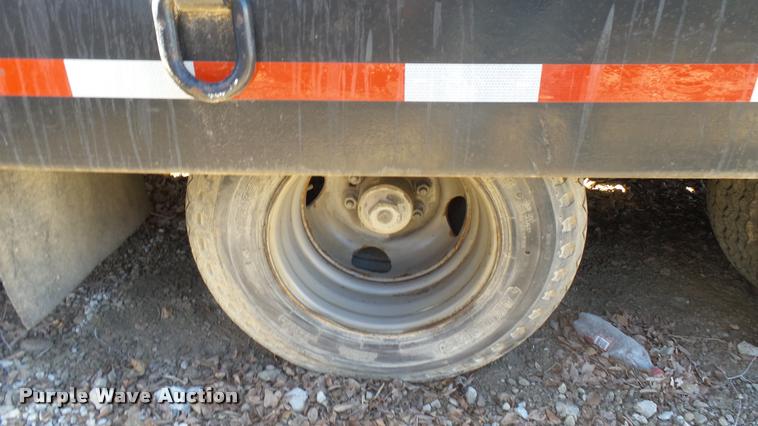 image for item CB9565 1985 Eager Beaver Trailers tilt deck equipment trailer