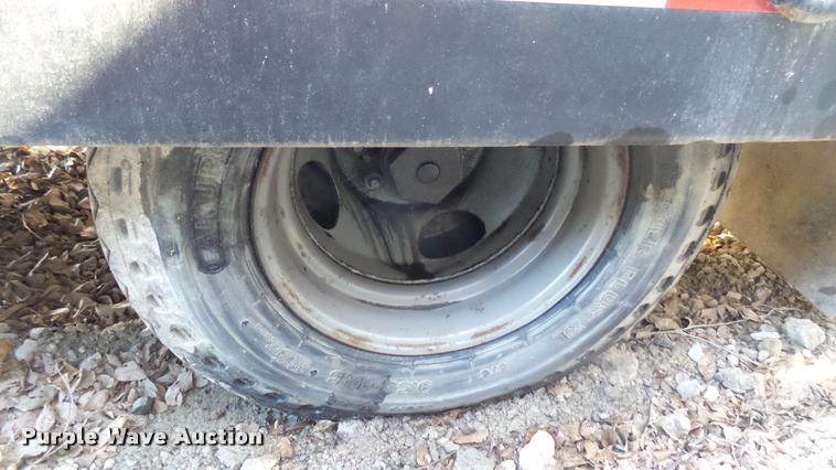 image for item CB9565 1985 Eager Beaver Trailers tilt deck equipment trailer