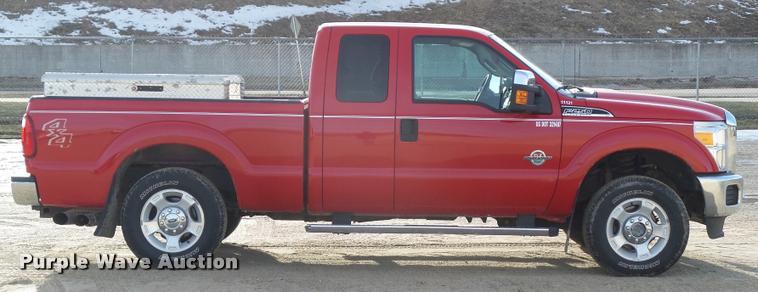 image for item CB9816 2011 Ford F250 Super Duty SuperCab pickup truck