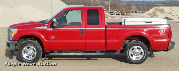 image for item CB9816 2011 Ford F250 Super Duty SuperCab pickup truck
