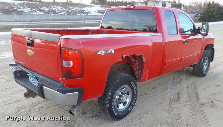 image for item CB9818 2007 Chevrolet Silverado 2500HD Ext. Cab pickup truck