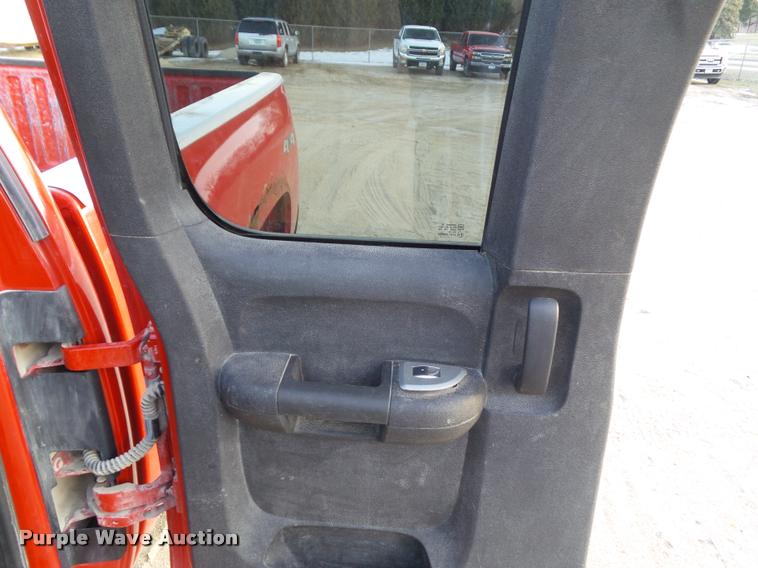 image for item CB9818 2007 Chevrolet Silverado 2500HD Ext. Cab pickup truck