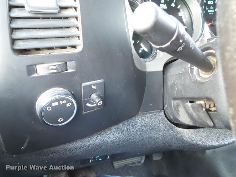 image for item CB9818 2007 Chevrolet Silverado 2500HD Ext. Cab pickup truck