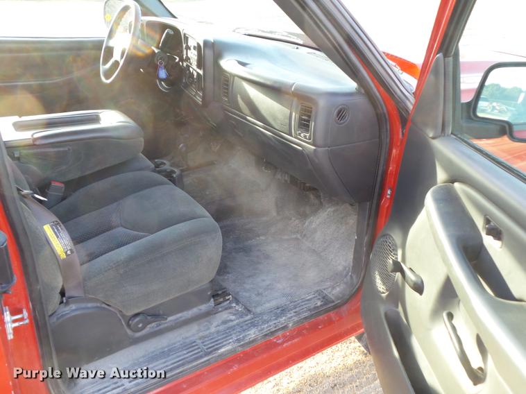 image for item CB9819 2007 Chevrolet Silverado Classic 1500 Ext. Cab pickup truck