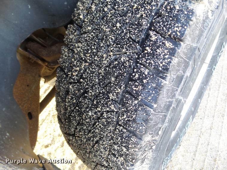 image for item CB9820 2007 Chevrolet Silverado K2500HD Ext. Cab pickup truck