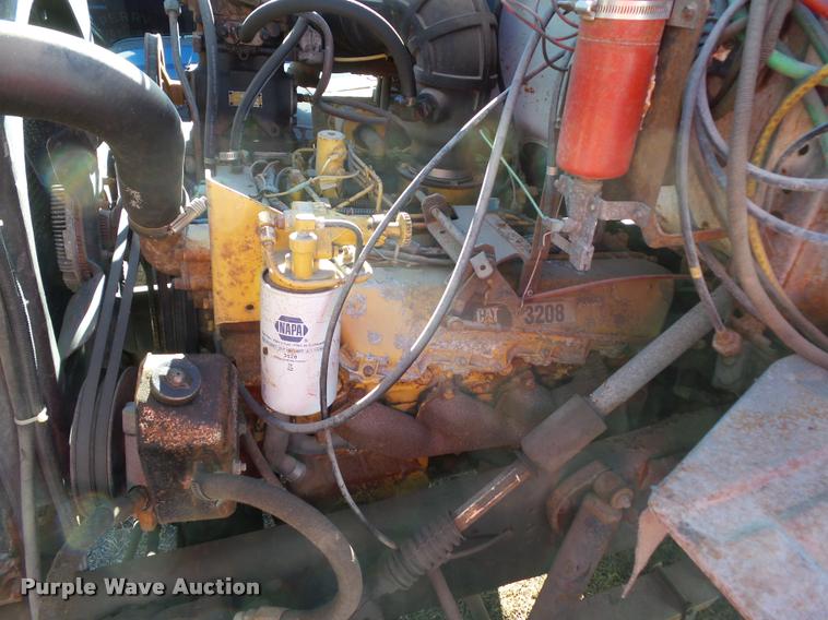 image for item CB9823 1984 Ford LN8000 service truck