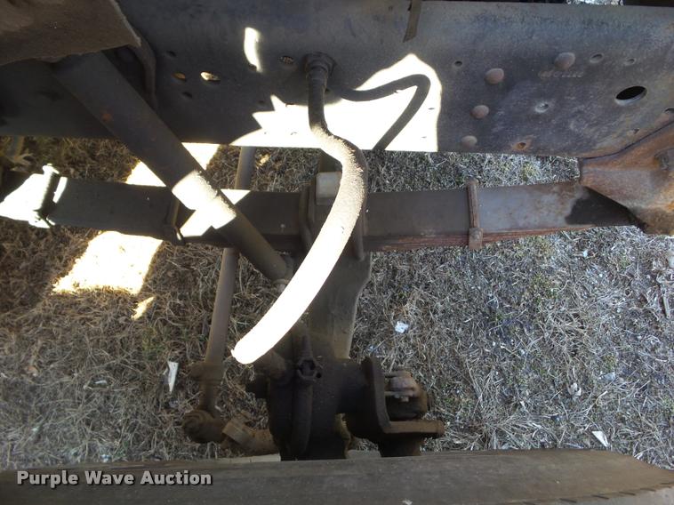 image for item CB9823 1984 Ford LN8000 service truck