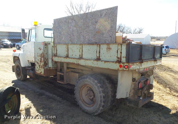 image for item CB9824 1987 Ford LN8000 dump truck