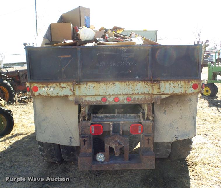 image for item CB9824 1987 Ford LN8000 dump truck