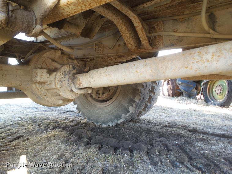 image for item CB9824 1987 Ford LN8000 dump truck