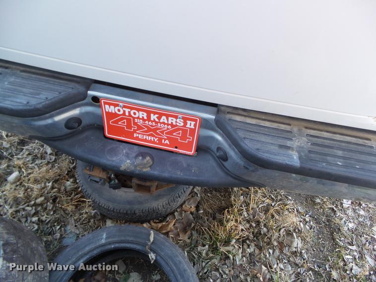 image for item CB9826 2005 Ford F250 Super Duty XL pickup truck