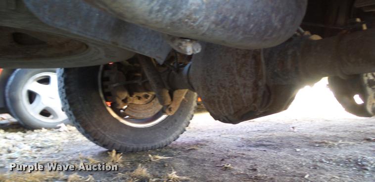 image for item CB9826 2005 Ford F250 Super Duty XL pickup truck