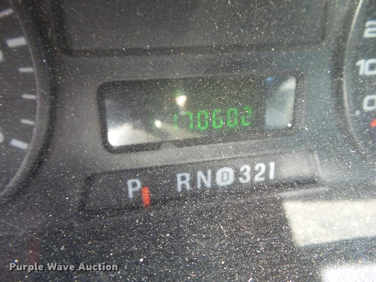 image for item CB9826 2005 Ford F250 Super Duty XL pickup truck