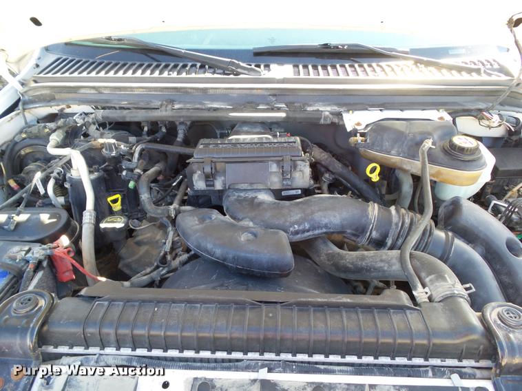 image for item CB9826 2005 Ford F250 Super Duty XL pickup truck