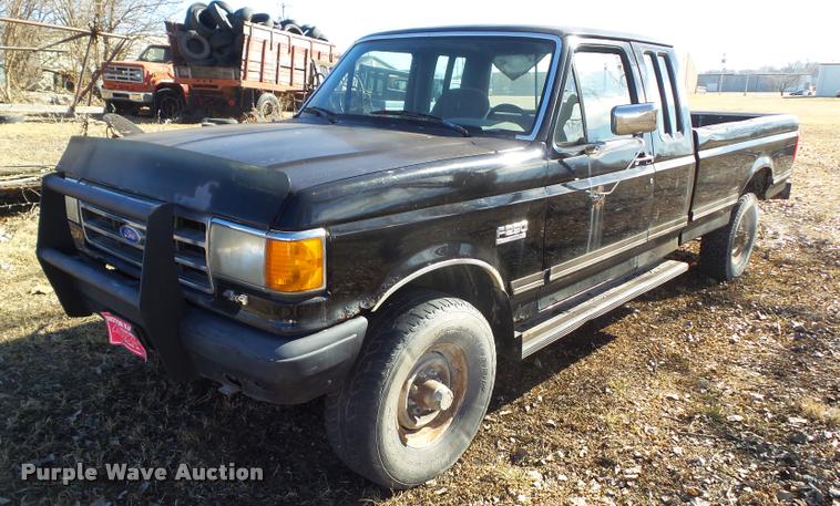 image for item CB9827 1991 Ford F250 HD XLT SuperCab pickup truck