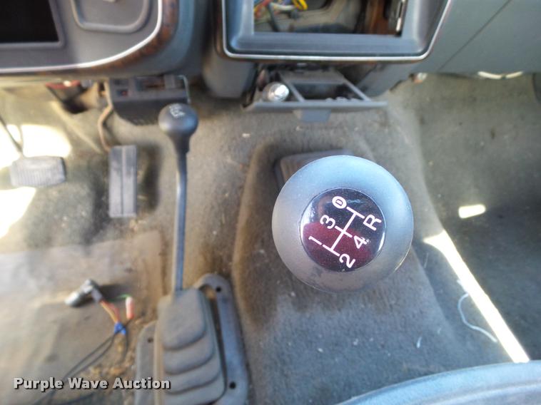 image for item CB9827 1991 Ford F250 HD XLT SuperCab pickup truck