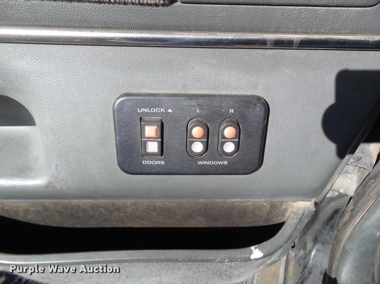 image for item CB9827 1991 Ford F250 HD XLT SuperCab pickup truck