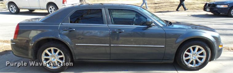 image for item CC9081 2007 Chrysler 300 Limited