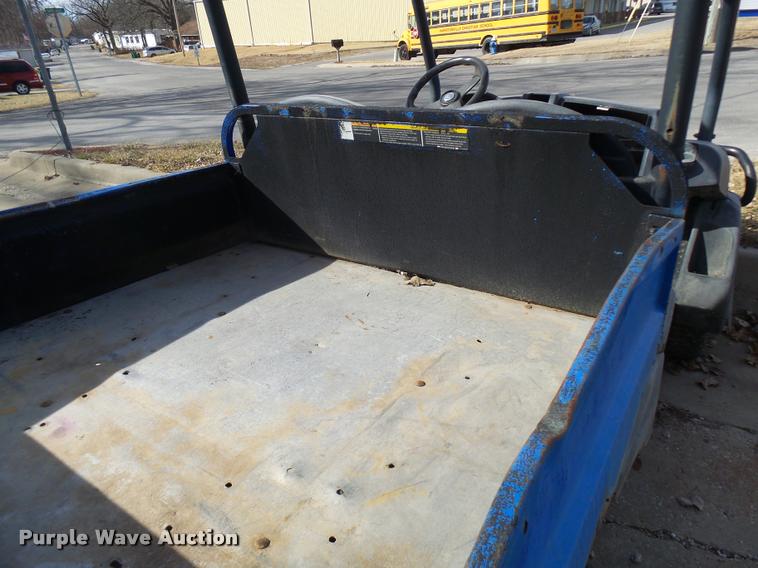 image for item CC9095 New Holland 120 utility vehicle