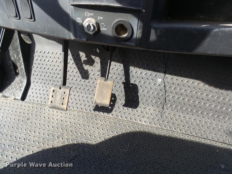 image for item CC9095 New Holland 120 utility vehicle