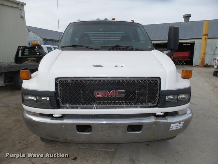 image for item DA0544 2003 GMC C4500 flatbed truck