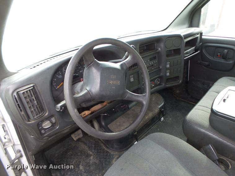 image for item DA0544 2003 GMC C4500 flatbed truck