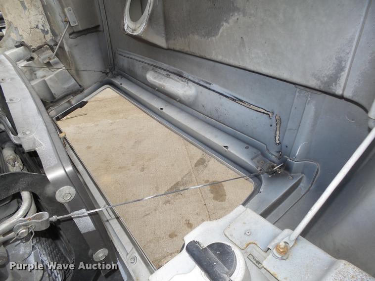 image for item DA0544 2003 GMC C4500 flatbed truck