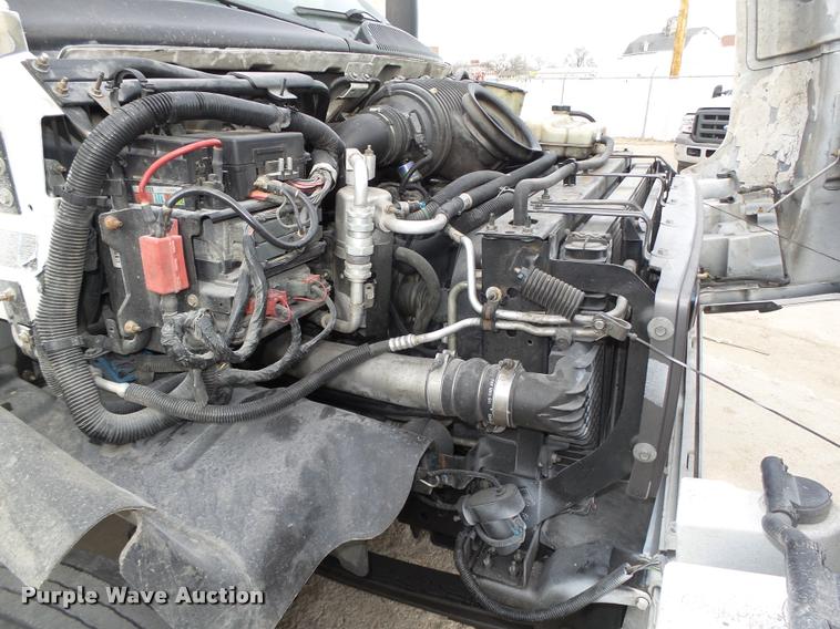 image for item DA0544 2003 GMC C4500 flatbed truck