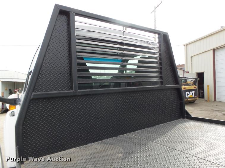 image for item DA0544 2003 GMC C4500 flatbed truck