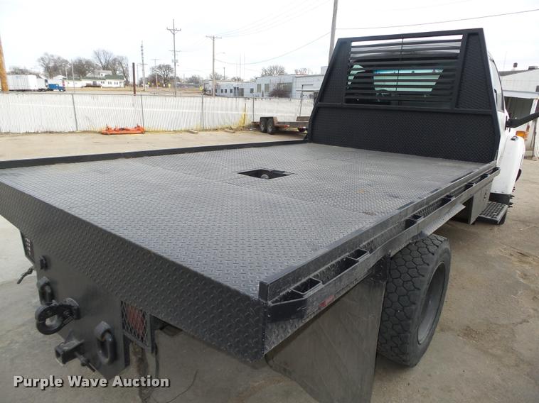 image for item DA0544 2003 GMC C4500 flatbed truck