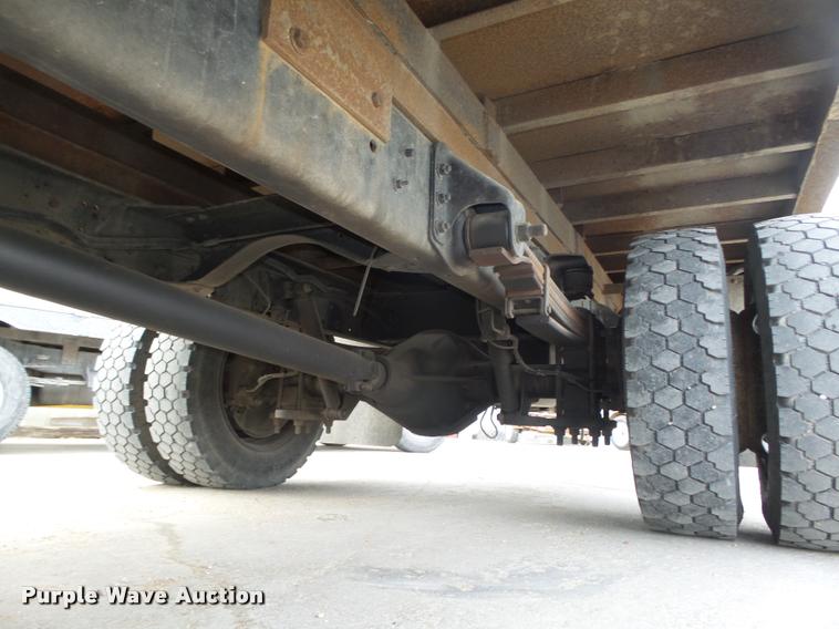 image for item DA0544 2003 GMC C4500 flatbed truck