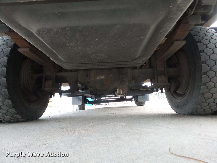 image for item DA0544 2003 GMC C4500 flatbed truck