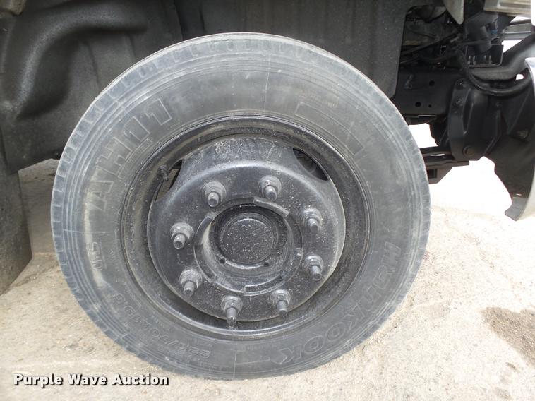 image for item DA0544 2003 GMC C4500 flatbed truck