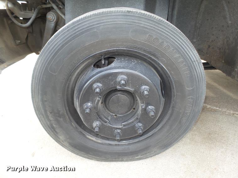 image for item DA0544 2003 GMC C4500 flatbed truck