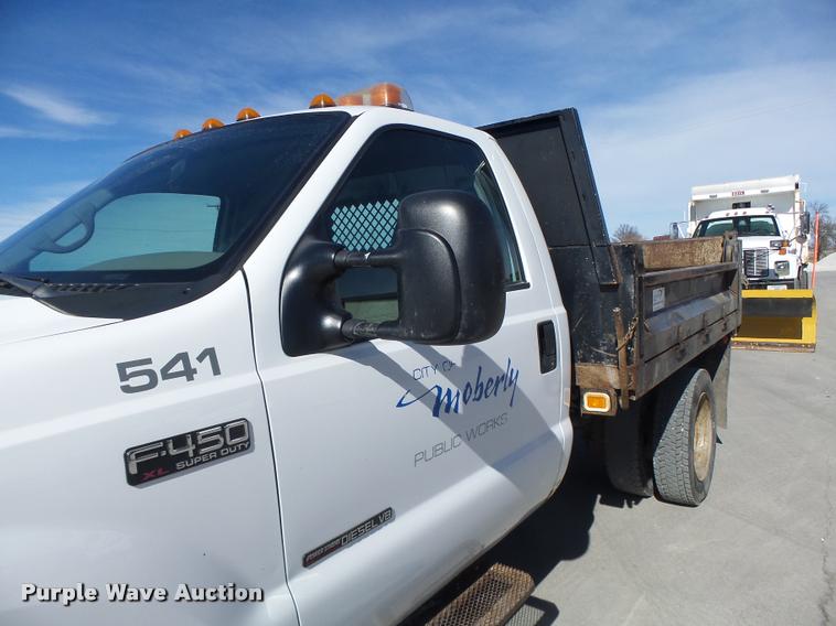 image for item DA3330 2000 Ford F450 Super Duty flatbed truck