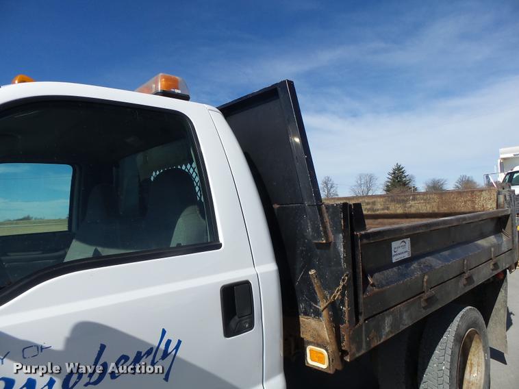 image for item DA3330 2000 Ford F450 Super Duty flatbed truck