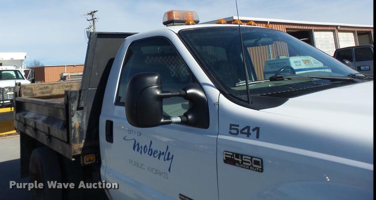 image for item DA3330 2000 Ford F450 Super Duty flatbed truck