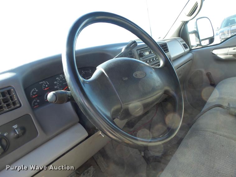 image for item DA3330 2000 Ford F450 Super Duty flatbed truck