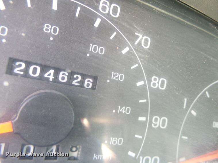 image for item DA3330 2000 Ford F450 Super Duty flatbed truck