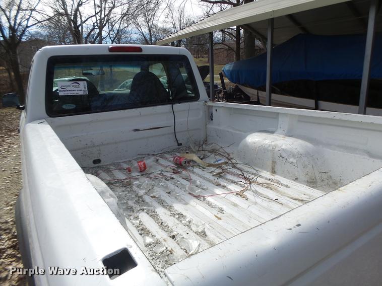 image for item DA3331 2000 Ford Ranger SuperCab pickup truck