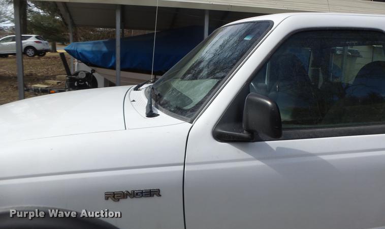 image for item DA3331 2000 Ford Ranger SuperCab pickup truck